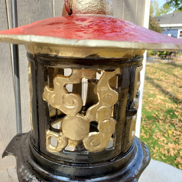 Antique Metal Japanese lanter - Picture 4 of 4